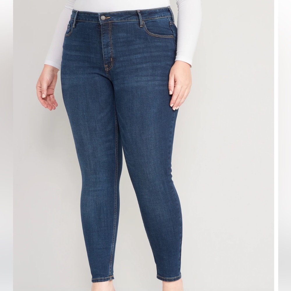 ✨ MAKE OFFER ✨ Old navy skinny mid rise jeans
